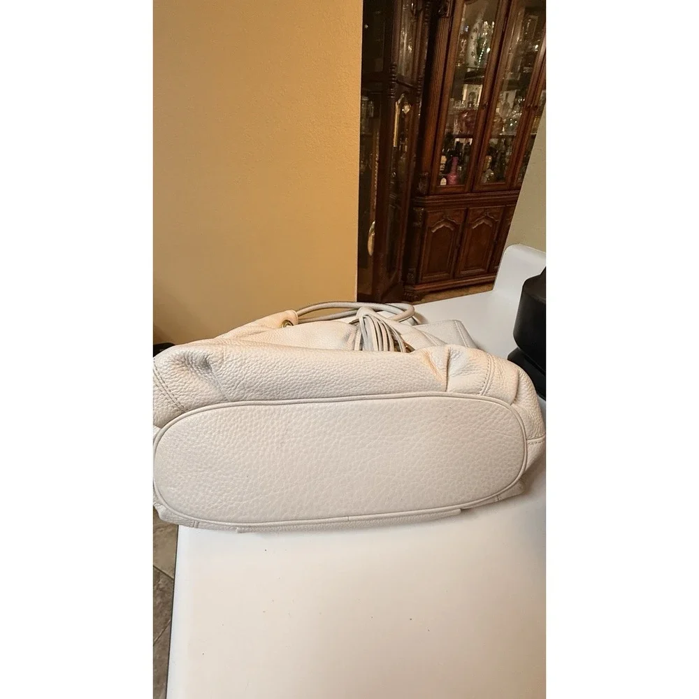 Michael Kors White/ivory Pebbled Leather Hobo Shoulder Bag Tassel MK Charm